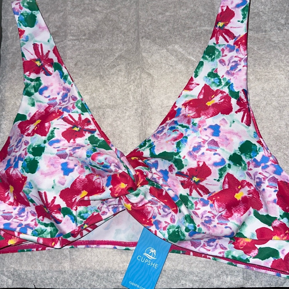 Swim suite top  by cupshe